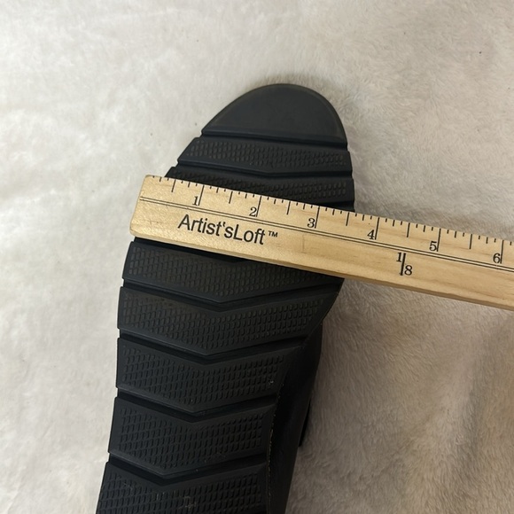 Vaneli, Women's Slip On Black Super Soft Leather Shoes Sz 8N,Made In Ethiopia - Picture 9 of 10